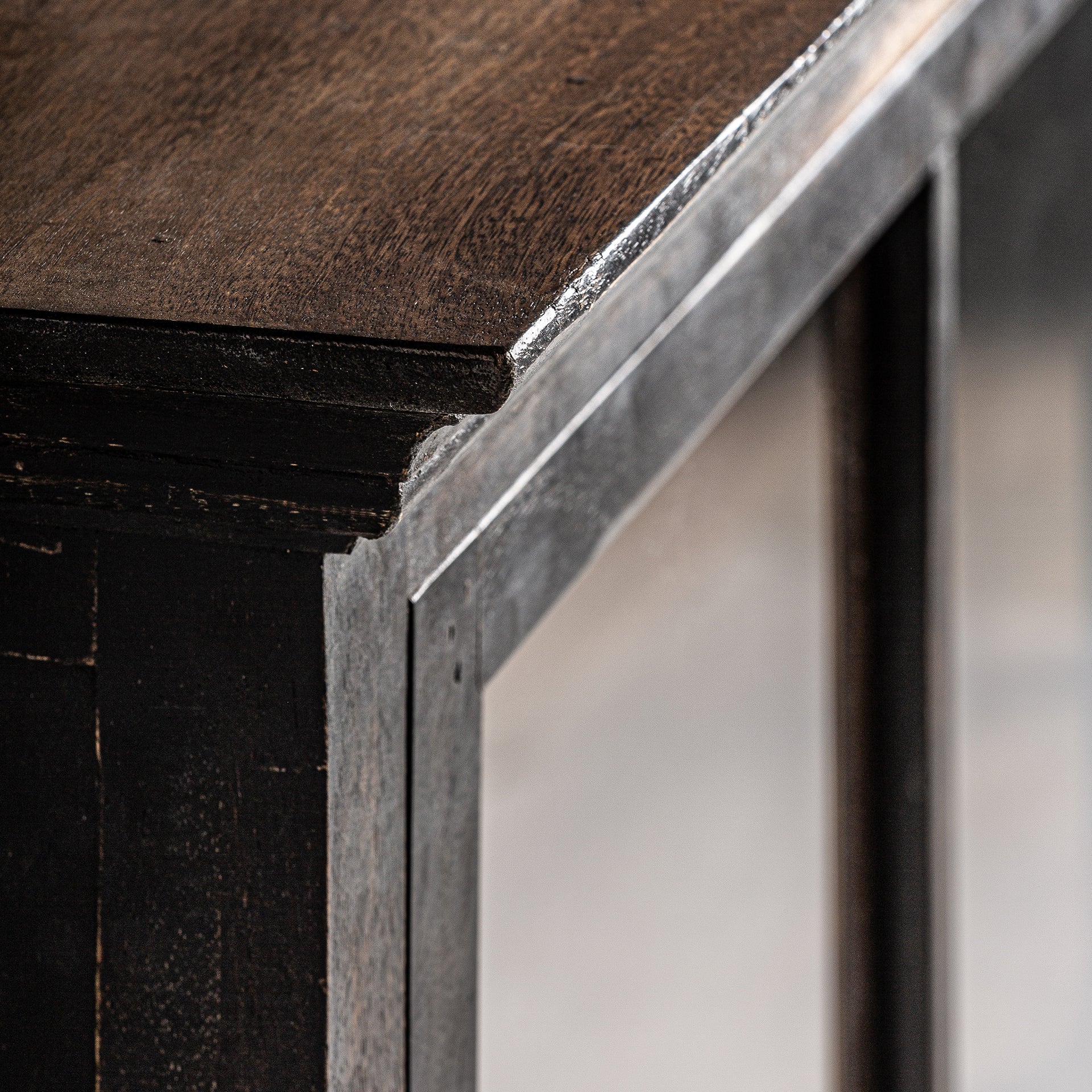 BACKLYN SIDEBOARD